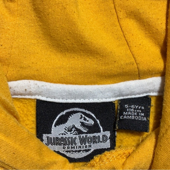 HOODIE Jurassic World Dominion Kids Size 5 - 6 Yrs Color Yellow With Logo - Picture 4 of 8
